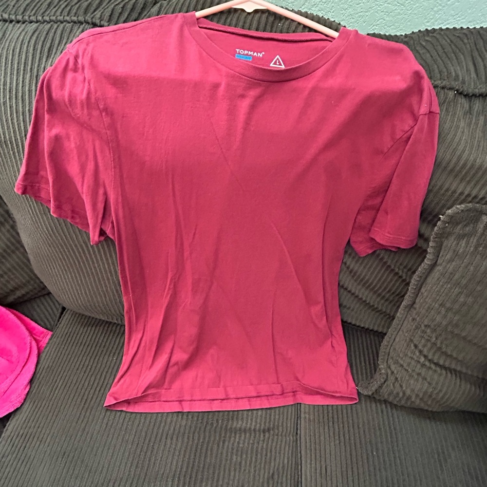 Topman men’s crewed neck Tee in Deep Raspberry